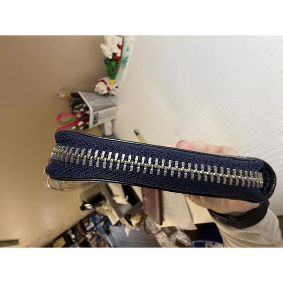 Coach Navy Blue Leather Zip-Around Wallet - Picture 5 of 7